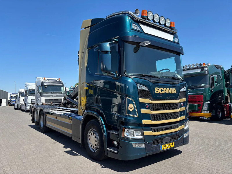 Scania R500 6x2 Euro 6 Retarder Hiab Hooklift - Hook lift truck: picture 2 Scania R500 6x2 Euro 6 Retarder Hiab Hooklift - Hook lift truck: picture 2