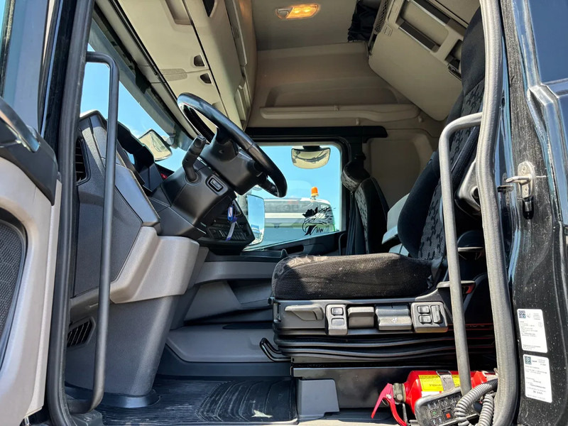 Scania R450 Euro 6 Retarder - Tractor unit: picture 5 Scania R450 Euro 6 Retarder - Tractor unit: picture 5