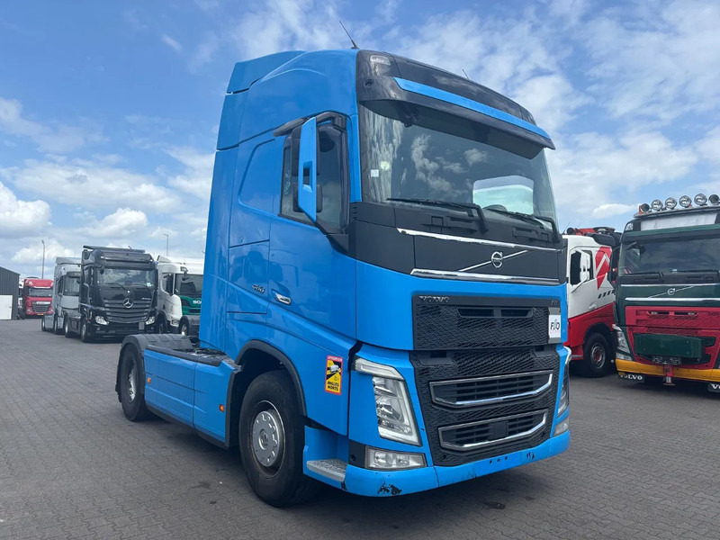 Volvo FH 460 Globetrotter Euro 6 - Tractor unit: picture 2 Volvo FH 460 Globetrotter Euro 6 - Tractor unit: picture 2