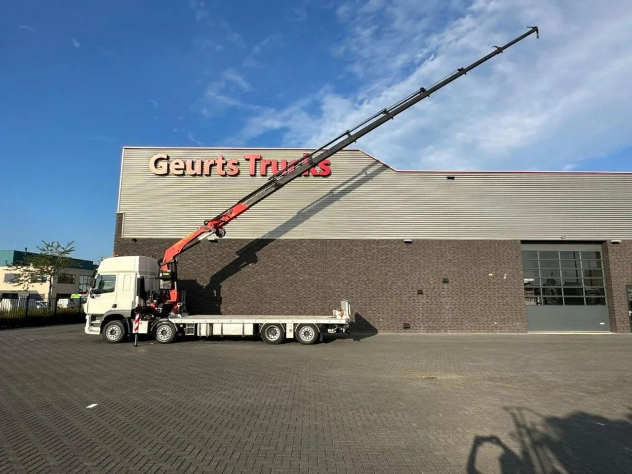 DAF CF 450 8X2 OPRIJWAGEN/MACHINE TRANSPORTER + PALF - Crane truck: picture 3 DAF CF 450 8X2 OPRIJWAGEN/MACHINE TRANSPORTER + PALF - Crane truck: picture 3