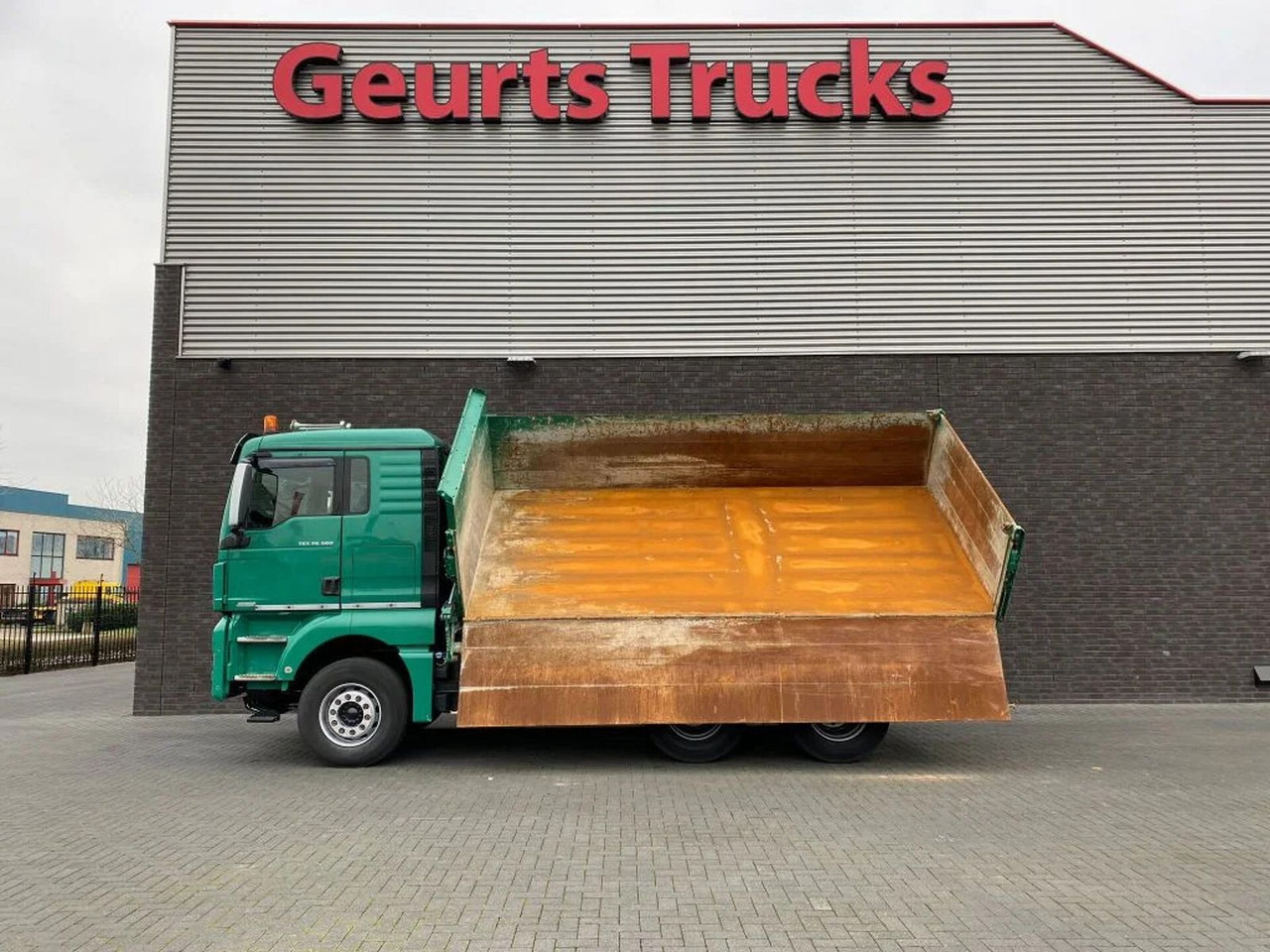 MAN TGX 26.560 6X4 BB + 3 ZIJDIGE KIPPER/TIPPER BORD - Tipper: picture 2 MAN TGX 26.560 6X4 BB + 3 ZIJDIGE KIPPER/TIPPER BORD - Tipper: picture 2