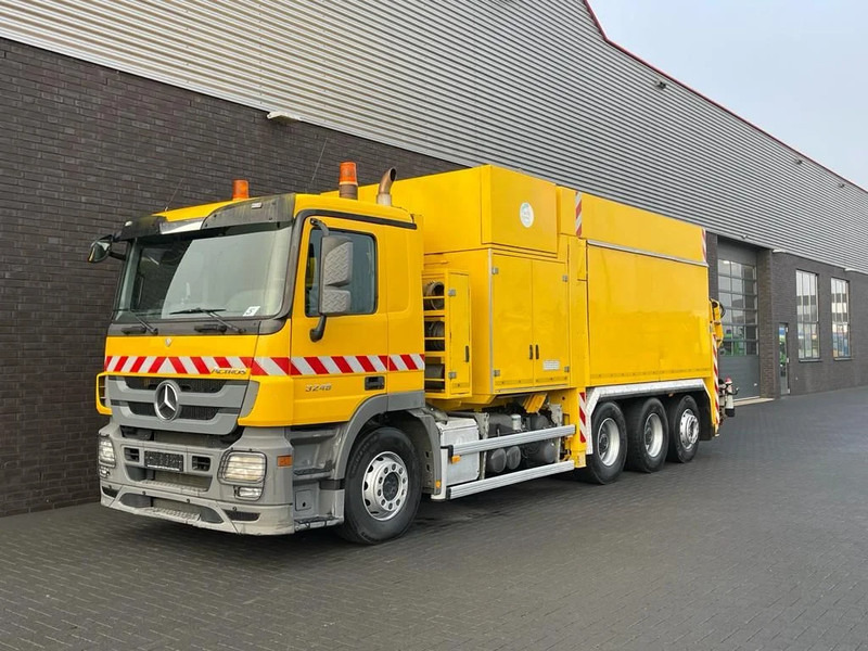 Mercedes-Benz Actros 3248 8X4 TRIDEM MTS DINO 12 SAUGBAGGER/SUCTIONEXAVATOR/GRONDZUIGER - Vacuum truck: picture 2 Mercedes-Benz Actros 3248 8X4 TRIDEM MTS DINO 12 SAUGBAGGER/SUCTIONEXAVATOR/GRONDZUIGER - Vacuum truck: picture 2