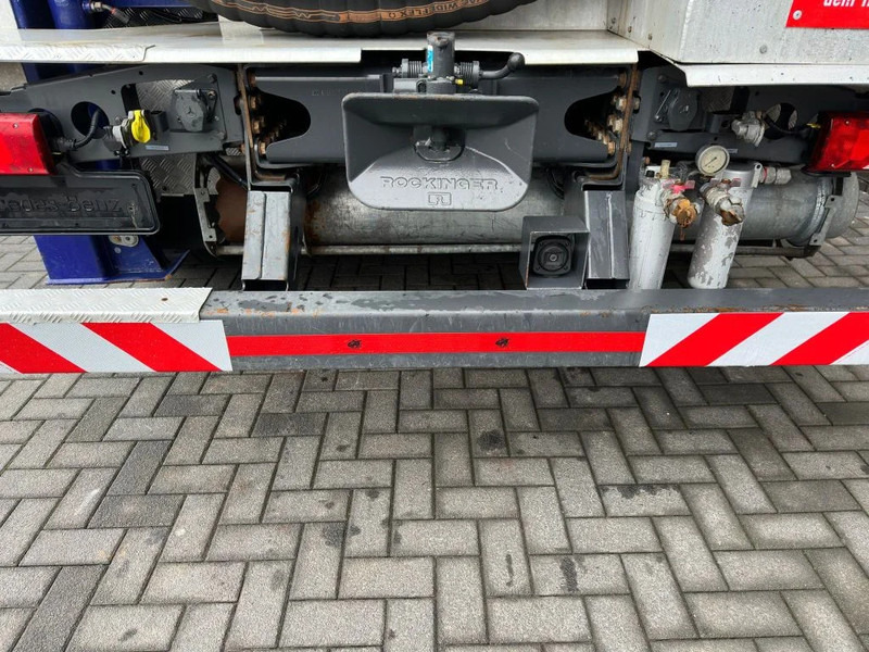 Vacuum truck Mercedes-Benz Arocs 3251 8X4 RSP ESE 6 RD 8000 SAUGBAGGER/SUCTIONEXCAVATOR/GRONDZUIGER: picture 10