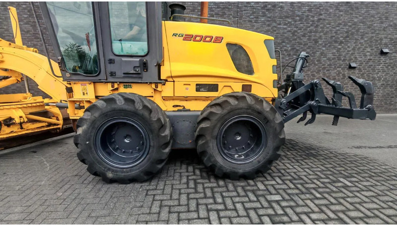 Grader New Holland RG 200 B MOTORGRADER + RIPPER FROM 2012 HOURS 4237: picture 13