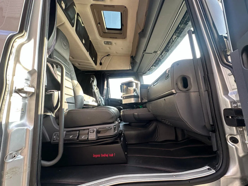 Tractor unit Scania R580 V8 6X4 TREKKER/TRACTOR/SZM MET EFFER 315/6S + JIB4S KRAAN/KRAN/CRANE/GRUA: picture 17