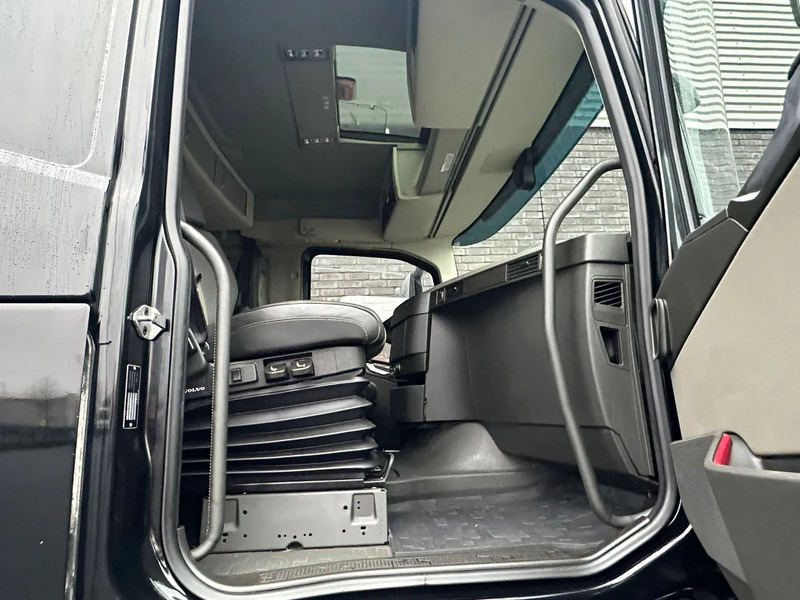 Tractor unit Volvo FH 540 6X4 TREKKER/TRACTOR/SZM EURO 6 HYDRAULIC: picture 17 Tractor unit Volvo FH 540 6X4 TREKKER/TRACTOR/SZM EURO 6 HYDRAULIC: picture 17