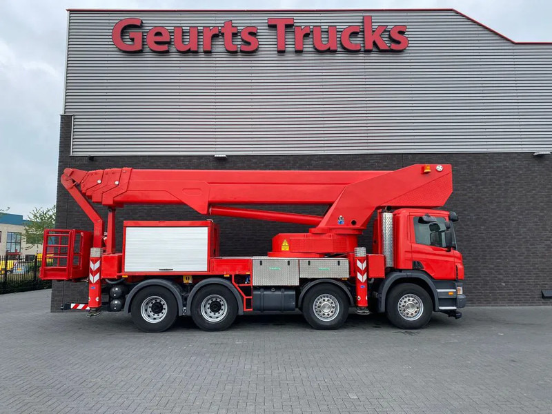 Scania P420 8X4 + BISON PALFINGER TKA 57 KS HOOGWERKER/HUBARBEITSBÜHNE/HIGHWORKER/PLATFORM - Truck: picture 4 Scania P420 8X4 + BISON PALFINGER TKA 57 KS HOOGWERKER/HUBARBEITSBÜHNE/HIGHWORKER/PLATFORM - Truck: picture 4