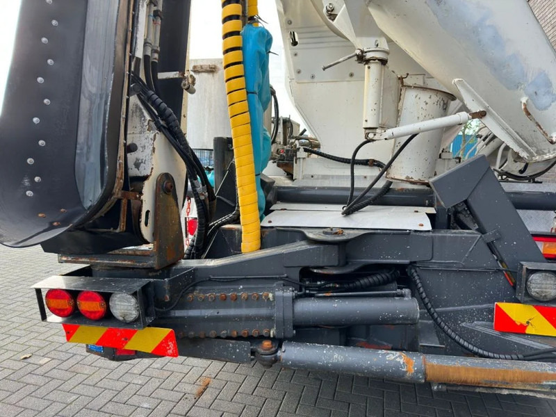 Concrete mixer truck Volvo FM 410 8X4 + STETTER 9 M3 MIXER/MISCHER + THEAM 15 M TRANSPORTBAND/BELT: picture 9