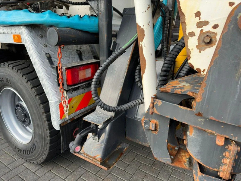 Concrete mixer truck Volvo FM 410 8X4 + STETTER 9 M3 MIXER/MISCHER + THEAM 15 M TRANSPORTBAND/BELT: picture 10