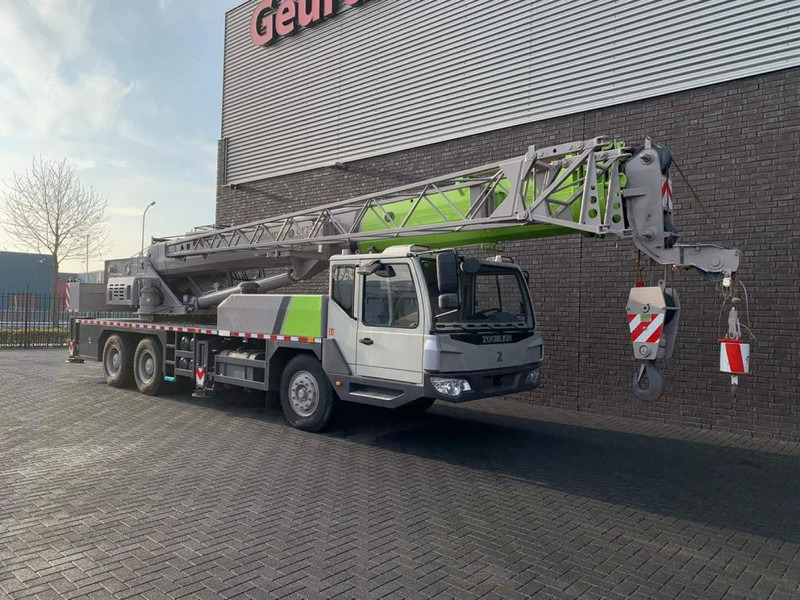 Zoomlion QY25V51.5 25 TONS CRANE/KRAN/GRUA/KRAAN - All terrain crane: picture 5 Zoomlion QY25V51.5 25 TONS CRANE/KRAN/GRUA/KRAAN - All terrain crane: picture 5