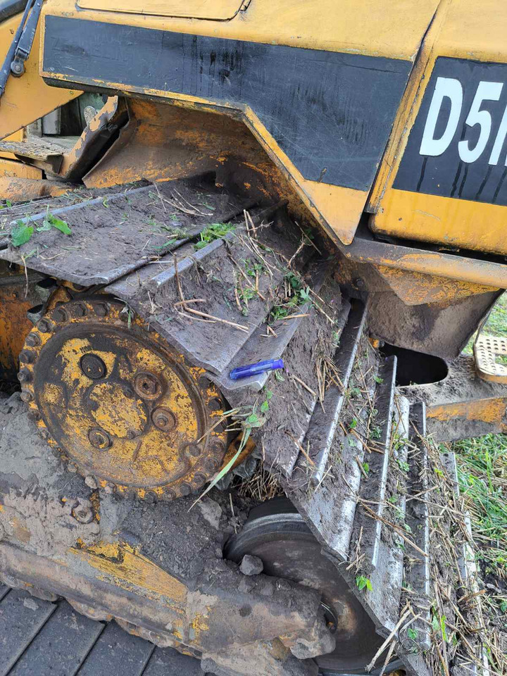 CATERPILLAR D5 M - Bulldozer: picture 4 CATERPILLAR D5 M - Bulldozer: picture 4