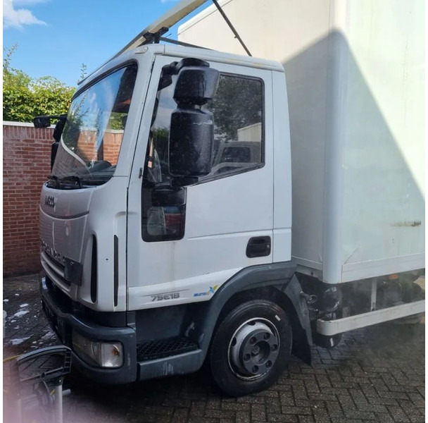 Iveco ML75 E18 manual gearbox. 180 pk met laadklep - Box truck: picture 5 Iveco ML75 E18 manual gearbox. 180 pk met laadklep - Box truck: picture 5