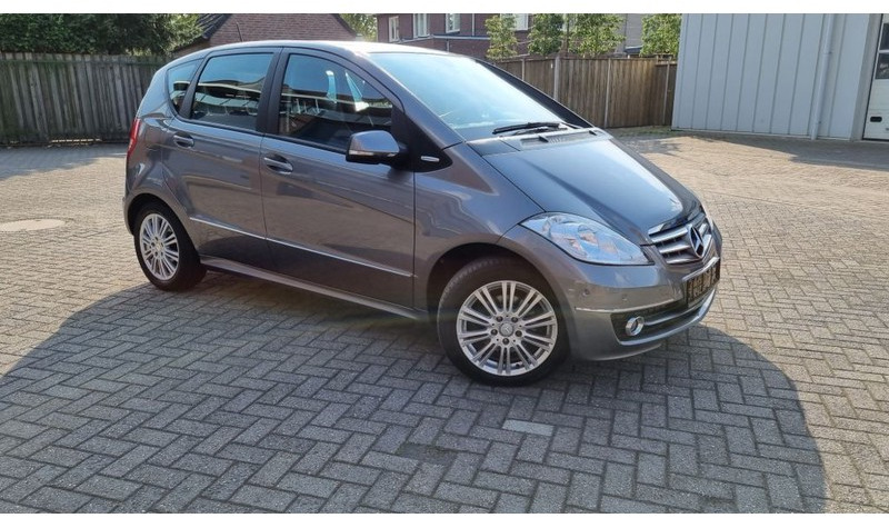 Mercedes-Benz A-Klasse A160 Automaat Elegance.airco.trekhaak. - Hatchback: picture 5 Mercedes-Benz A-Klasse A160 Automaat Elegance.airco.trekhaak. - Hatchback: picture 5