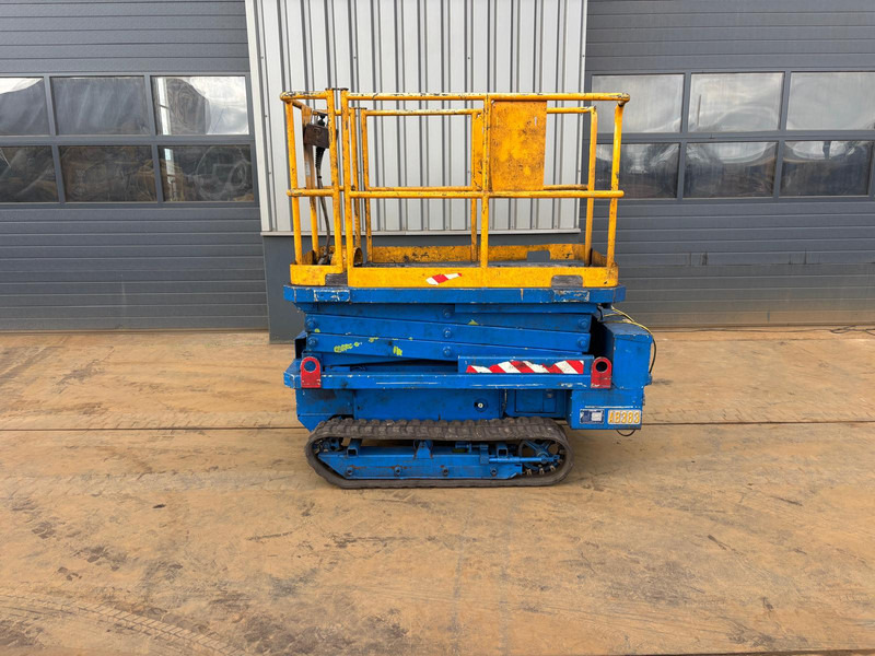 Aichi RV042 - Scissor lift: picture 1 Aichi RV042 - Scissor lift: picture 1