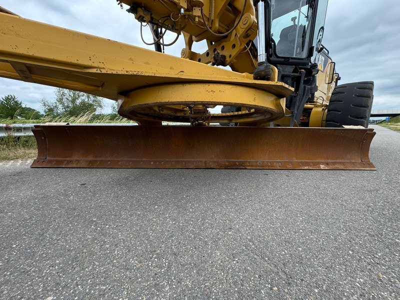 Grader Caterpillar 14M: picture 13