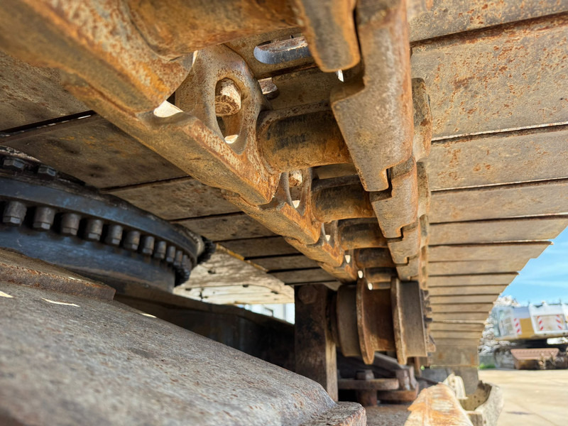 Crawler excavator Caterpillar 349E: picture 12
