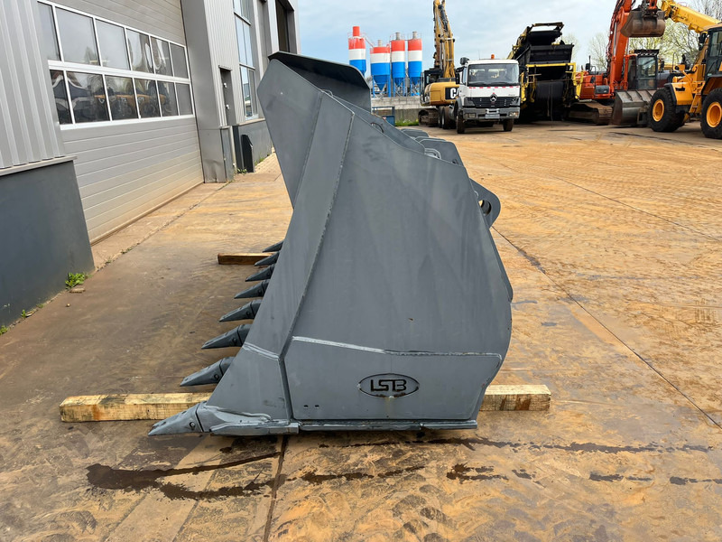 Doosan Bucket DL450-3 4700 l - Bucket: picture 4 Doosan Bucket DL450-3 4700 l - Bucket: picture 4