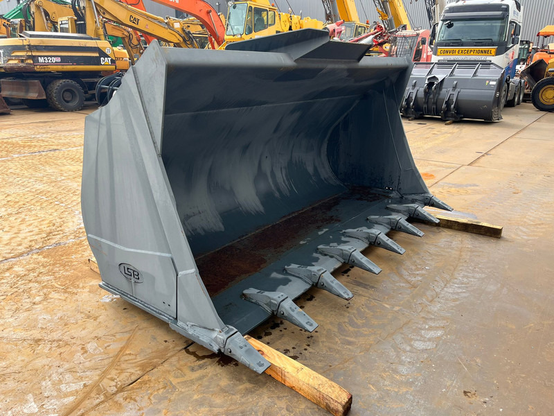 Doosan Bucket DL450-3 4700 l - Bucket: picture 5 Doosan Bucket DL450-3 4700 l - Bucket: picture 5