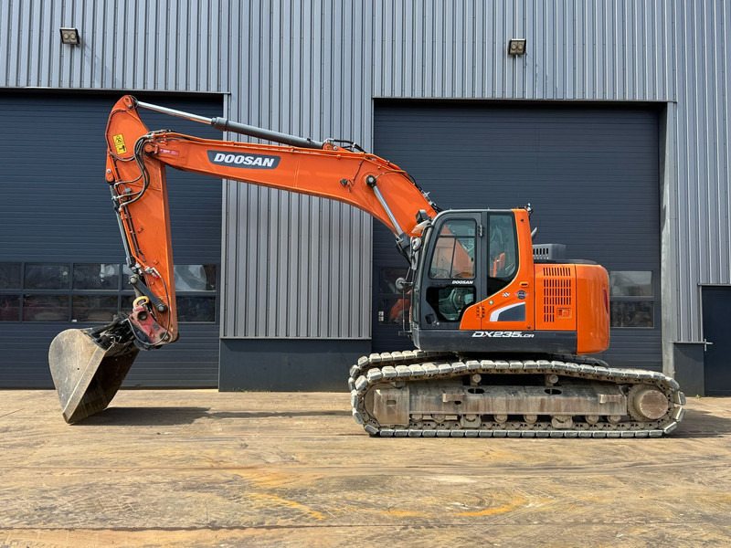 Doosan DX235LCR-5 - 680 hours - Crawler excavator: picture 1 Doosan DX235LCR-5 - 680 hours - Crawler excavator: picture 1