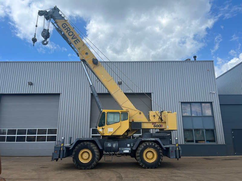 Grove RT600E - Mobile crane: picture 1 Grove RT600E - Mobile crane: picture 1