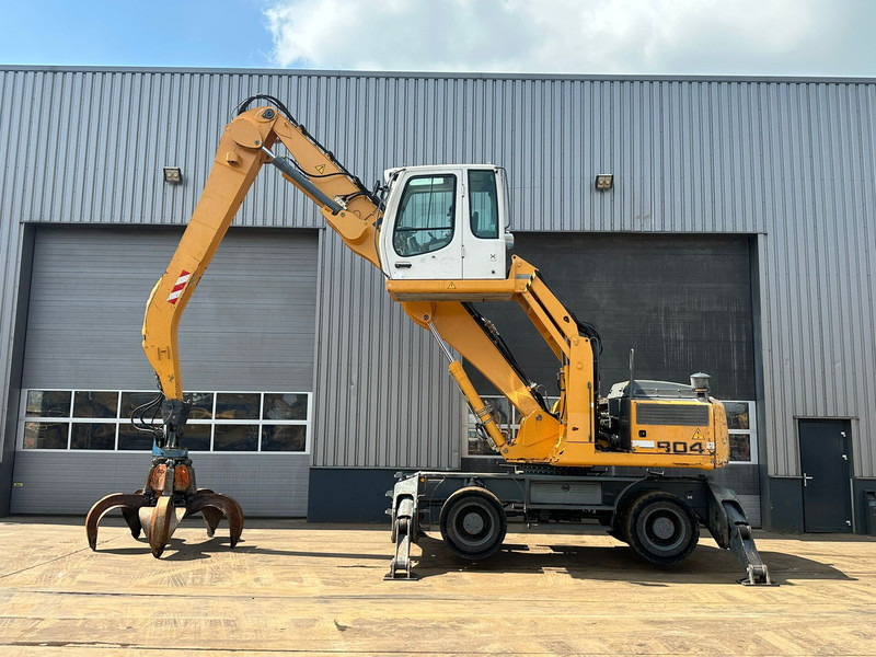 Liebherr A904C - Material Handler - Waste/ Industry handler: picture 1 Liebherr A904C - Material Handler - Waste/ Industry handler: picture 1