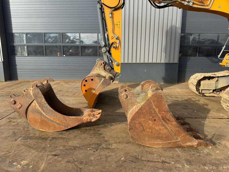 Crawler excavator Liebherr R920LC: picture 9