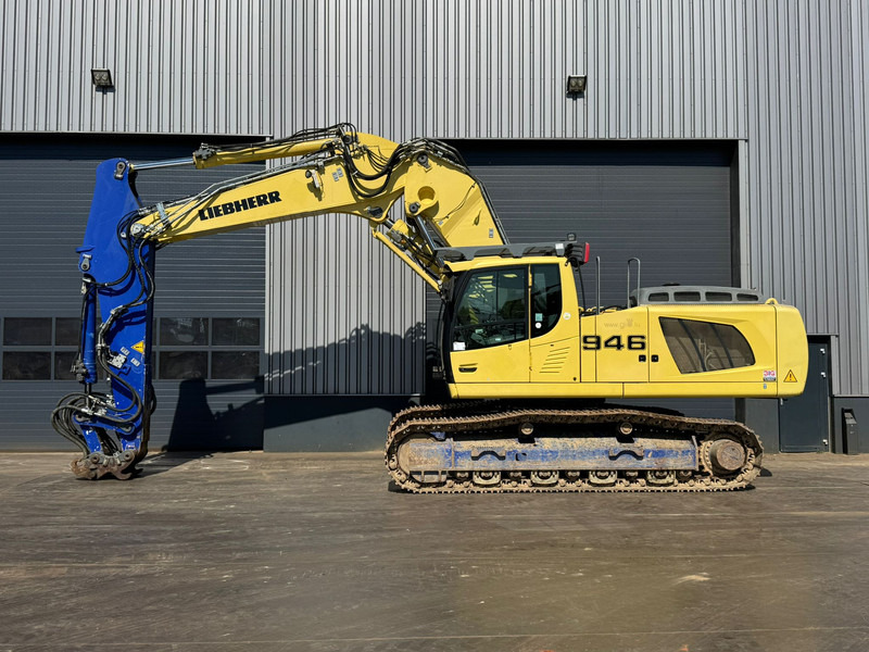 Liebherr R946 - Excavator: picture 1 Liebherr R946 - Excavator: picture 1