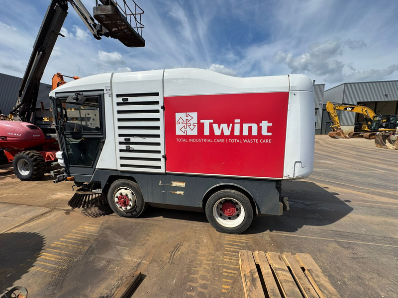 Ravo Ravo 540 sweeper Ravo 540 sweeper - Road sweeper: picture 1 Ravo Ravo 540 sweeper Ravo 540 sweeper - Road sweeper: picture 1