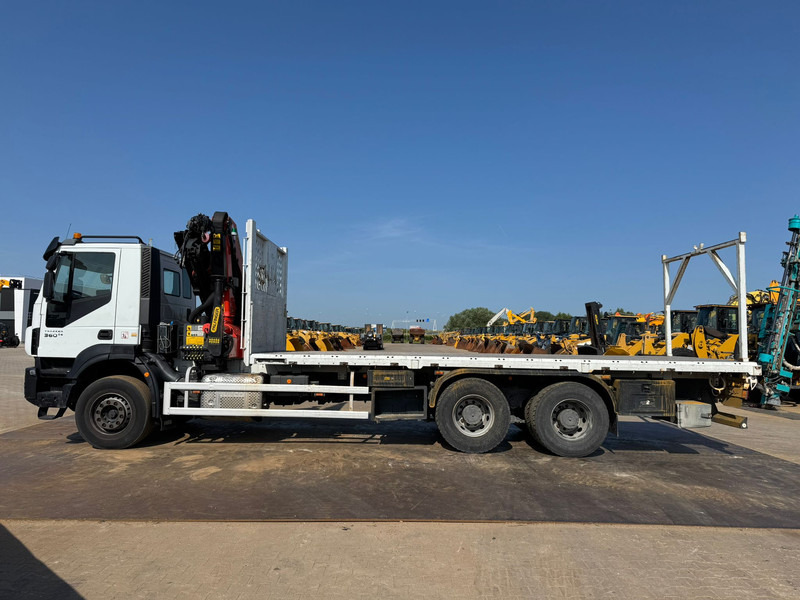 Iveco TRAKKER AD260T36 - Truck, Crane truck: picture 2 Iveco TRAKKER AD260T36 - Truck, Crane truck: picture 2