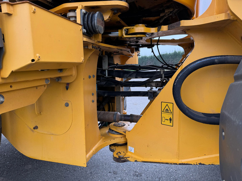 Wheel loader Volvo L110H: picture 18