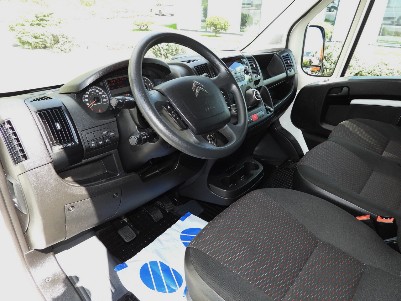 CITROEN JUMPER BOX DELIVERY VAN 7 SEATS CRUISE CONTROL 120HP - Panel van: picture 2 CITROEN JUMPER BOX DELIVERY VAN 7 SEATS CRUISE CONTROL 120HP - Panel van: picture 2