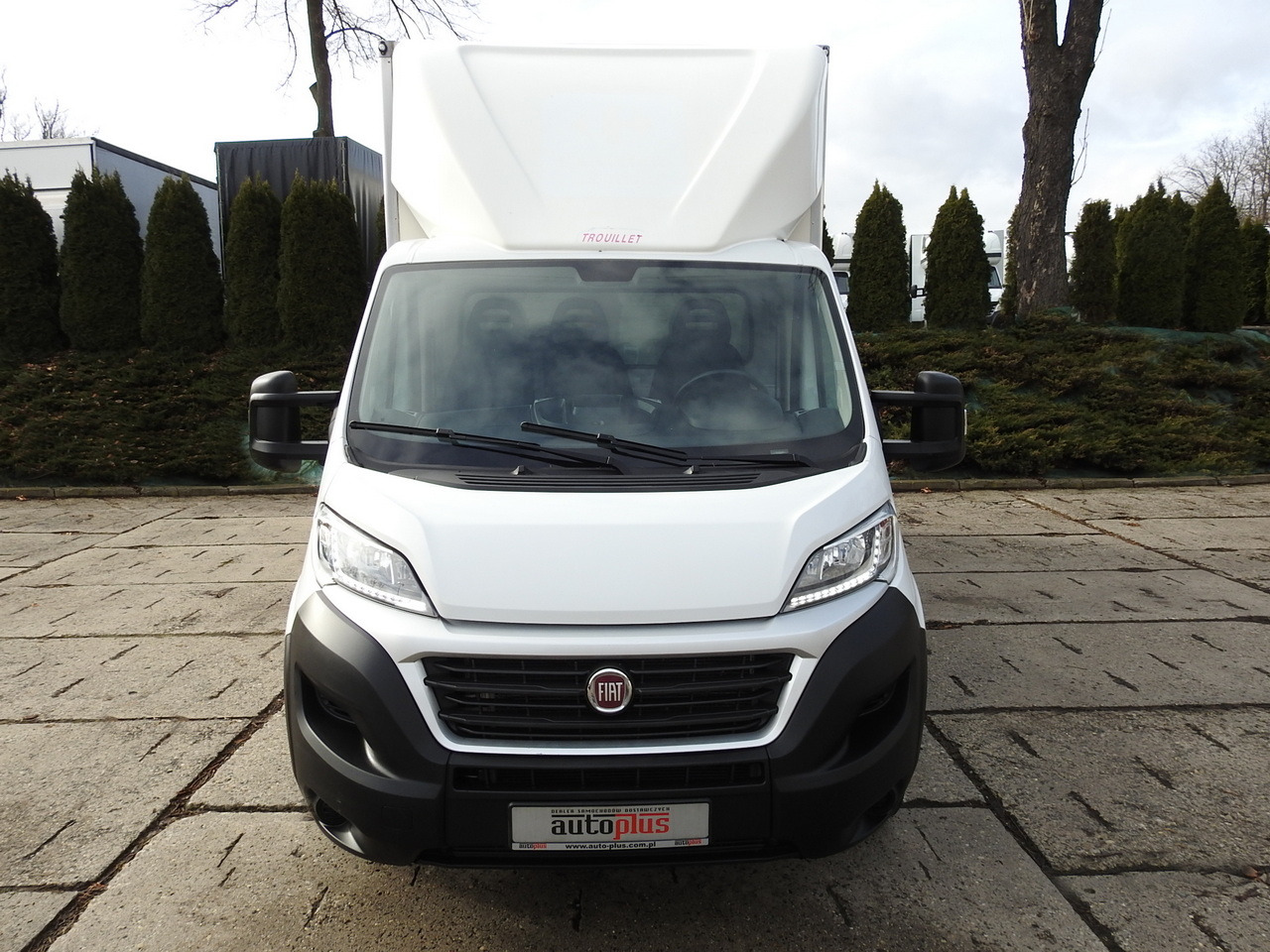 FIAT DUCATO BOX LIFT 8 PALLETS CRUISE CONTROL NAVIGATION AIR CONDITIONING LED LIGHTS  130HP - Box van: picture 5 FIAT DUCATO BOX LIFT 8 PALLETS CRUISE CONTROL NAVIGATION AIR CONDITIONING LED LIGHTS  130HP - Box van: picture 5
