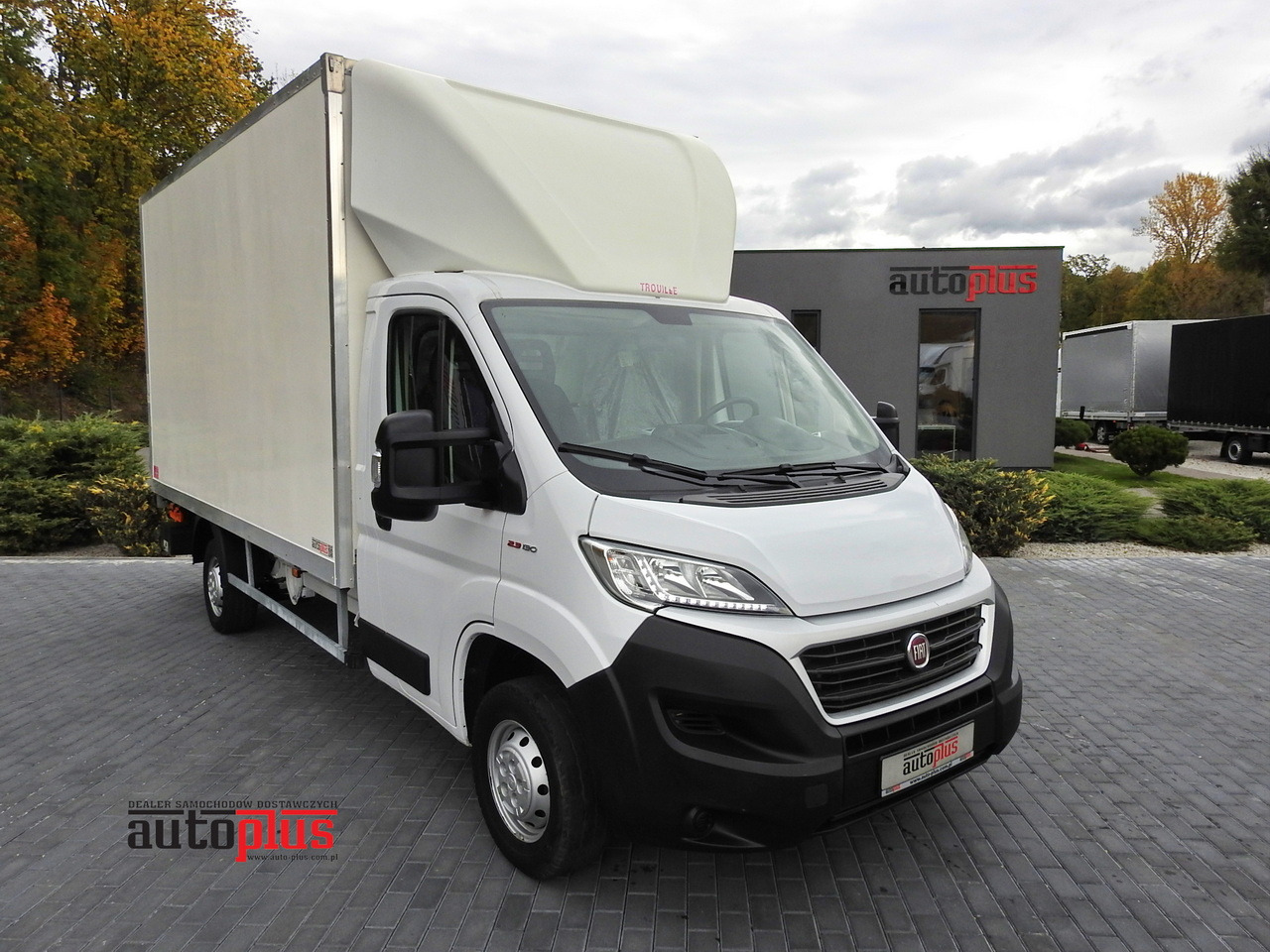 FIAT DUCATO BOX LIFT 8 PALLETS CRUISE CONTROL NAVIGATION AIR CONDITIONING LED LIGHTS  130HP - Box van: picture 1 FIAT DUCATO BOX LIFT 8 PALLETS CRUISE CONTROL NAVIGATION AIR CONDITIONING LED LIGHTS  130HP - Box van: picture 1