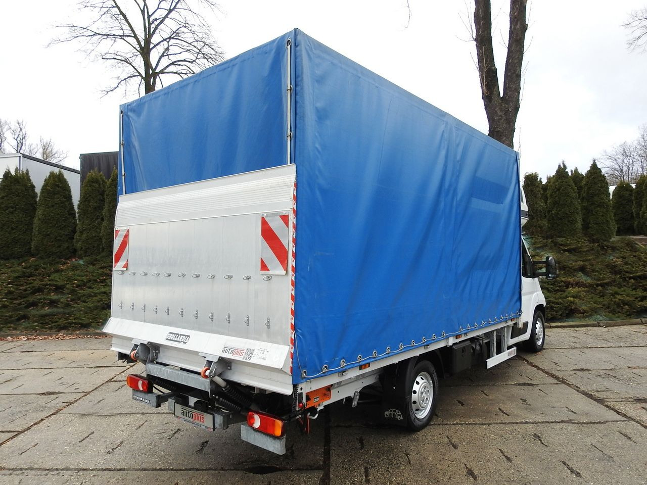 FIAT DUCATO TARPAULIN LIFT 9 PALLETS WEBASTO CRUISE CONTROL A/C LED LAMP 180HP - Curtain side van: picture 3 FIAT DUCATO TARPAULIN LIFT 9 PALLETS WEBASTO CRUISE CONTROL A/C LED LAMP 180HP - Curtain side van: picture 3