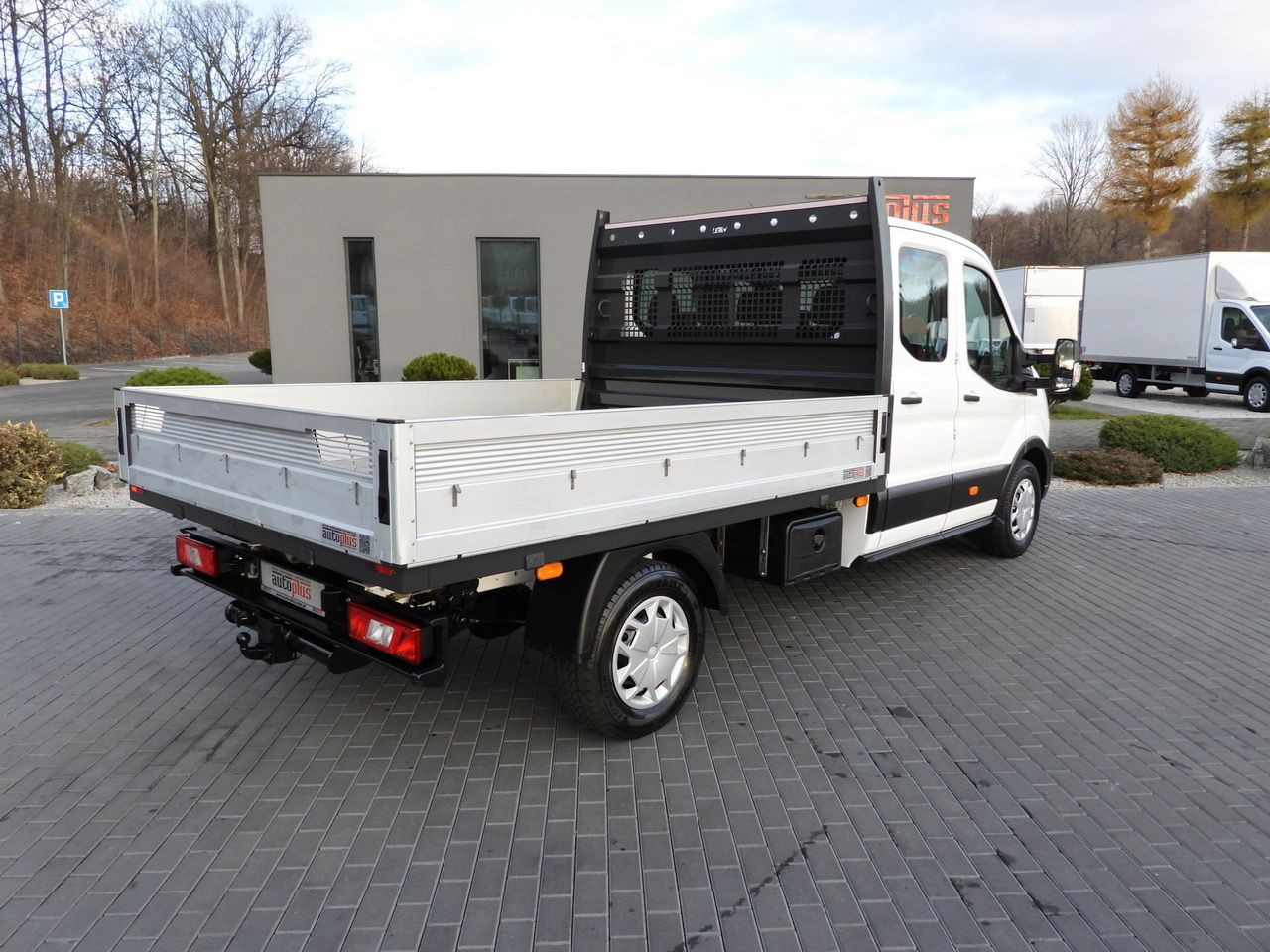 FORD TRANSIT 4x4 STAKE BODY DOUBLE CABIN DOKA 6 SEATS CRUISE CONTROL LED LIGHTS AIR CONDITIONING 170HP - Combi van: picture 3 FORD TRANSIT 4x4 STAKE BODY DOUBLE CABIN DOKA 6 SEATS CRUISE CONTROL LED LIGHTS AIR CONDITIONING 170HP - Combi van: picture 3