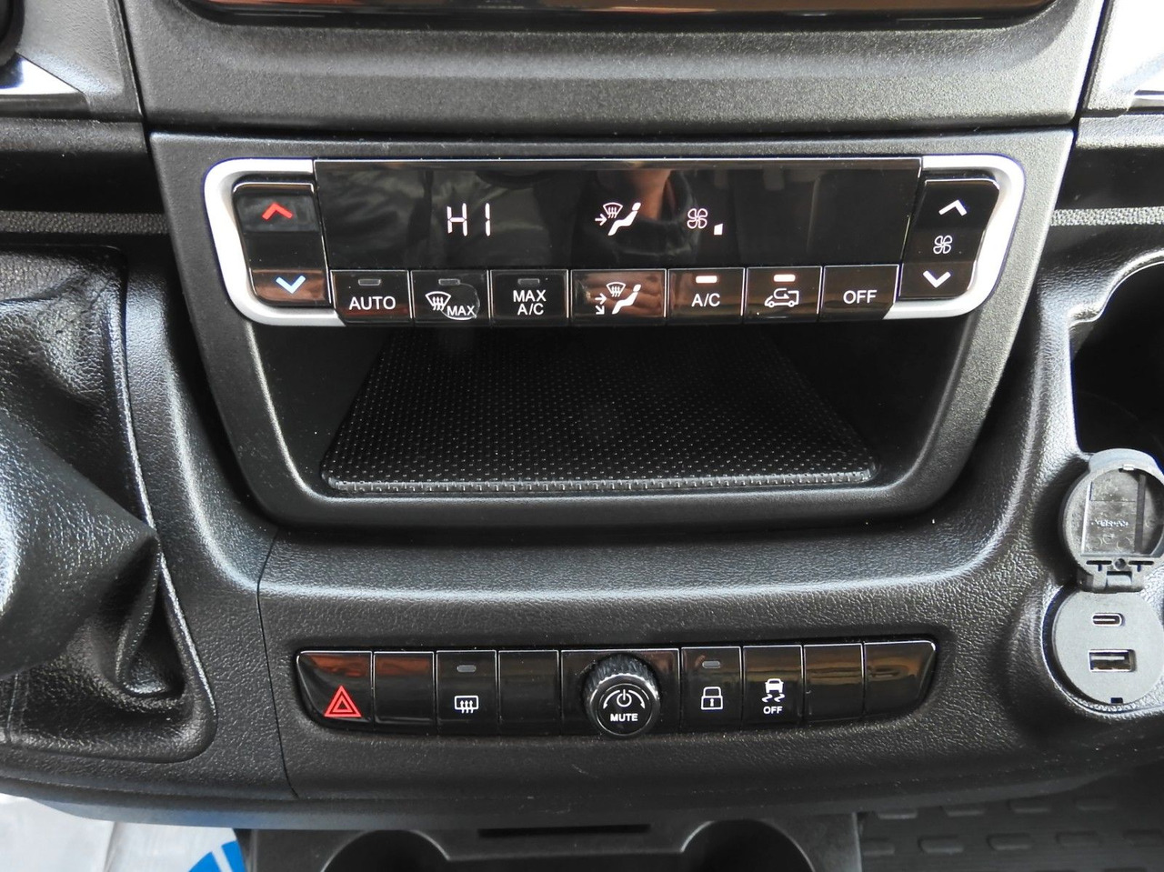 Lease a  Fiat DUCATO KOFFER AUFZUG 8 PALETTEN TEMPOMAT Fiat DUCATO KOFFER AUFZUG 8 PALETTEN TEMPOMAT: picture 26