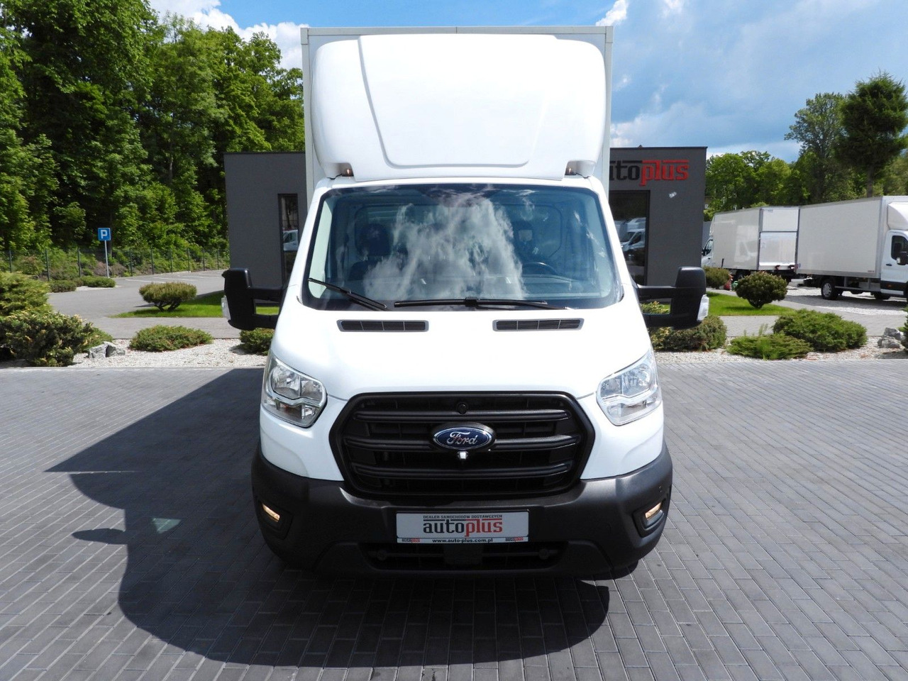 Ford TRANSIT KOFFER AUFZUG 8 PALETTEN TEMPOMAT - Box van: picture 5 Ford TRANSIT KOFFER AUFZUG 8 PALETTEN TEMPOMAT - Box van: picture 5