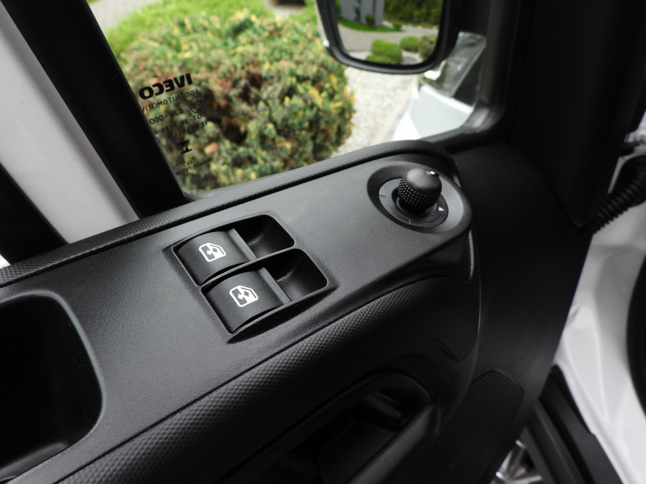 Box van IVECO DAILY 35S18 BOX HI-MATIC LIFT 8 PALLETS CRUISE CONTROL NAVIGATION LED LIGHTS PNEUMATICS AUTOMATIC TRANSMISSION HI-MATIC AIR CONDITIONING  180HP: picture 50 Box van IVECO DAILY 35S18 BOX HI-MATIC LIFT 8 PALLETS CRUISE CONTROL NAVIGATION LED LIGHTS PNEUMATICS AUTOMATIC TRANSMISSION HI-MATIC AIR CONDITIONING  180HP: picture 50