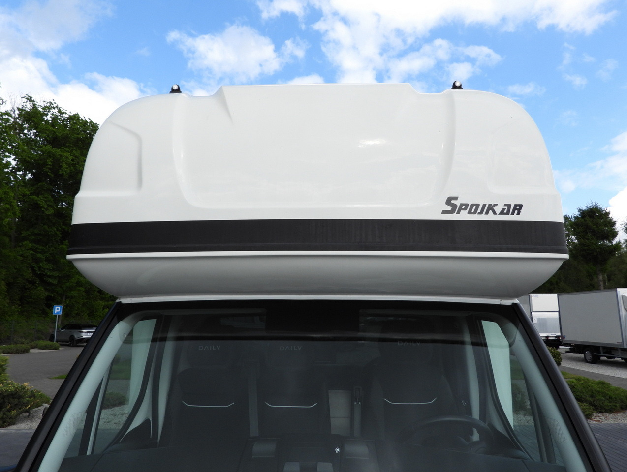 Lease a IVECO DAILY 35S18 TARPAULIN LIFT 8 PALLETS WEBASTO CRUISE CONTROL AIR CONDITIONING 180HP IVECO DAILY 35S18 TARPAULIN LIFT 8 PALLETS WEBASTO CRUISE CONTROL AIR CONDITIONING 180HP: picture 16 Lease a IVECO DAILY 35S18 TARPAULIN LIFT 8 PALLETS WEBASTO CRUISE CONTROL AIR CONDITIONING 180HP IVECO DAILY 35S18 TARPAULIN LIFT 8 PALLETS WEBASTO CRUISE CONTROL AIR CONDITIONING 180HP: picture 16