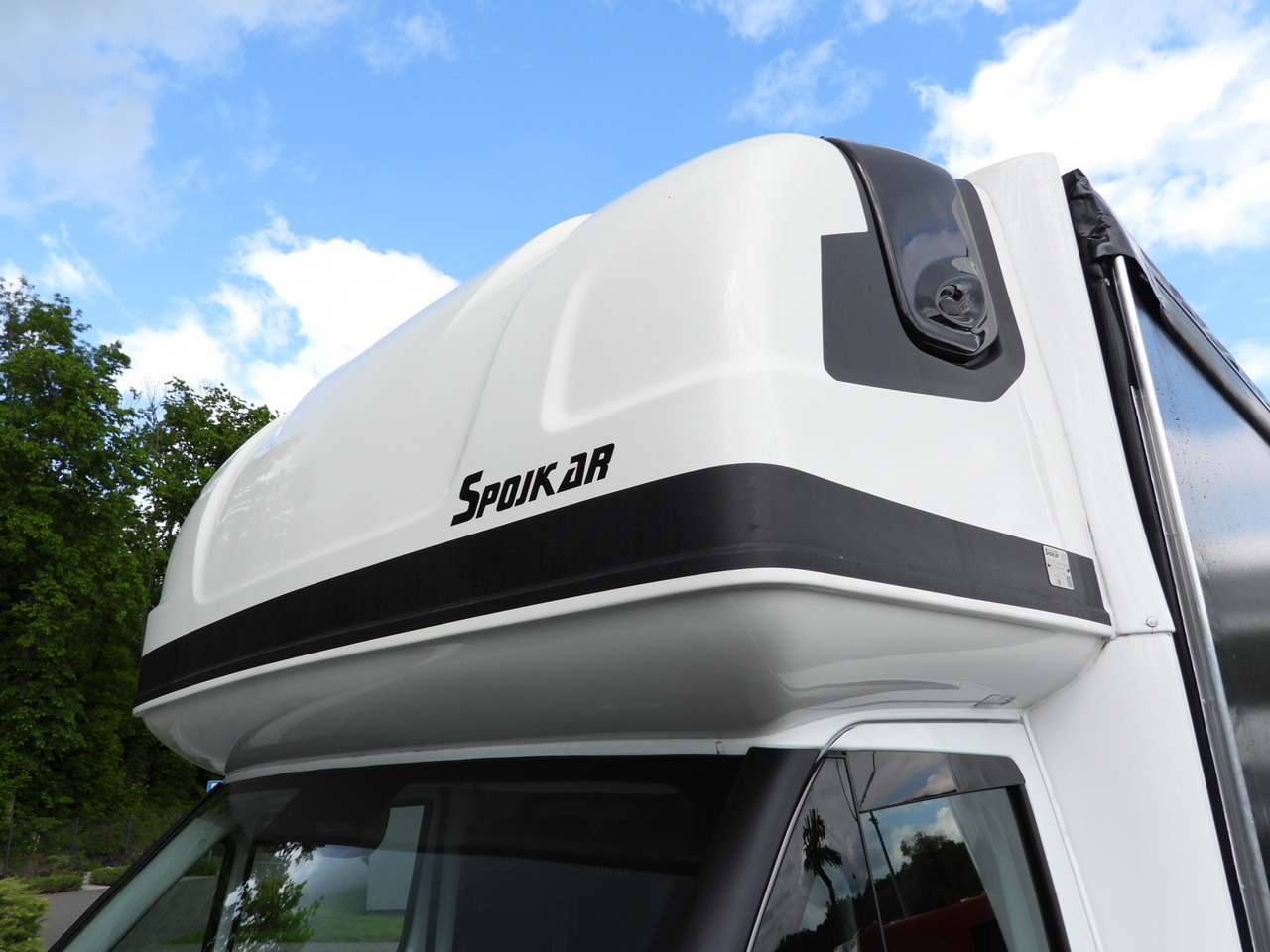 Lease a IVECO DAILY 35S18 TARPAULIN LIFT 8 PALLETS WEBASTO CRUISE CONTROL AIR CONDITIONING 180HP IVECO DAILY 35S18 TARPAULIN LIFT 8 PALLETS WEBASTO CRUISE CONTROL AIR CONDITIONING 180HP: picture 23 Lease a IVECO DAILY 35S18 TARPAULIN LIFT 8 PALLETS WEBASTO CRUISE CONTROL AIR CONDITIONING 180HP IVECO DAILY 35S18 TARPAULIN LIFT 8 PALLETS WEBASTO CRUISE CONTROL AIR CONDITIONING 180HP: picture 23