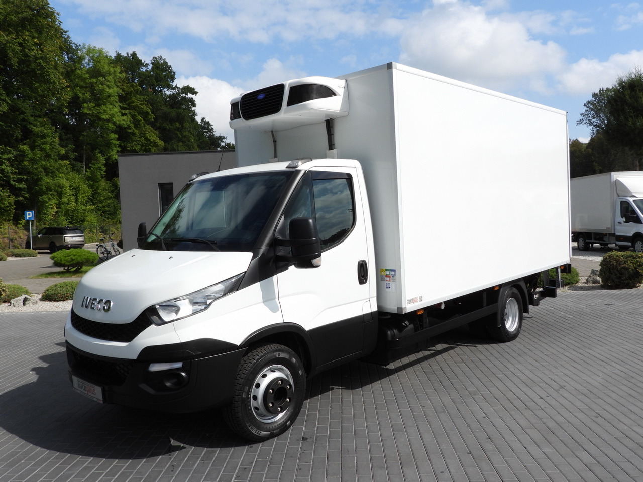 Refrigerator truck IVECO DAILY 70C17 REFRIGERATOR 1*C LIFT 10 PALLETS POWER SUPPLY 230V CRUISE CONTROL AIR CONDITIONING PNEUMATICS AUTOMATIC TRANSMISSION HI-MATIC TWIN WHEELS  170HP: picture 16