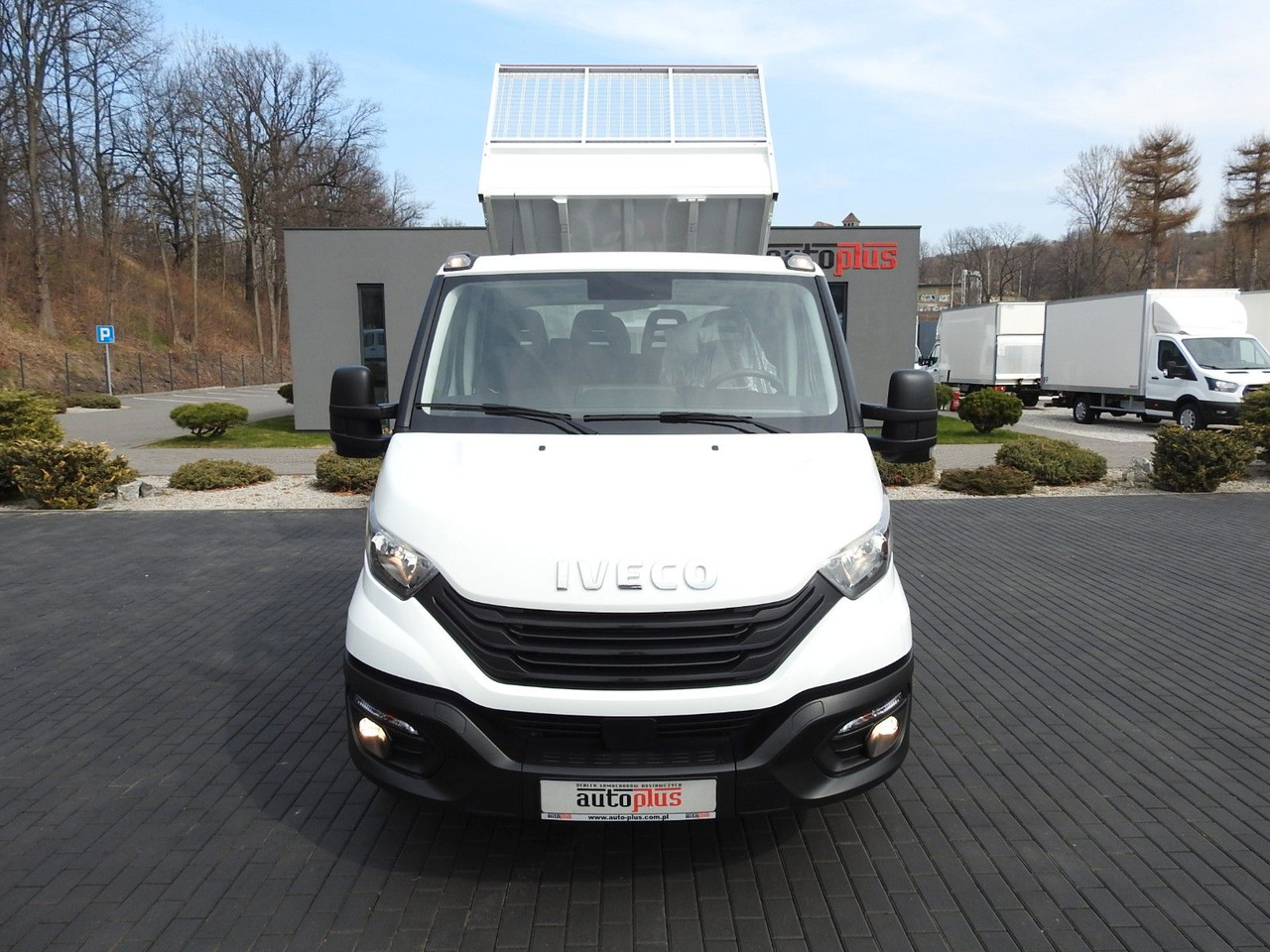Iveco DAILY 35S14 KIPPER DOPPELKABINE DOKA 7 SITZE - Tipper van: picture 5 Iveco DAILY 35S14 KIPPER DOPPELKABINE DOKA 7 SITZE - Tipper van: picture 5