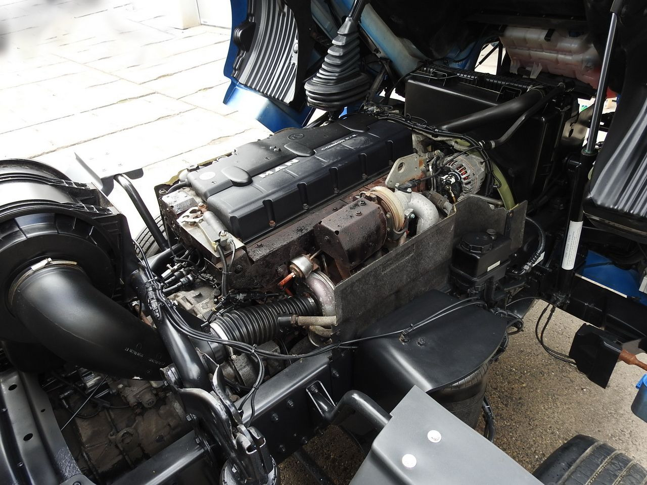 Curtainsider truck MAN TGM 15.290 TARPAULIN LIFT 18 PALLETS CRUISE CONTROL TWIN WHEELS AIR CONDITIONING 290HP: picture 39 Curtainsider truck MAN TGM 15.290 TARPAULIN LIFT 18 PALLETS CRUISE CONTROL TWIN WHEELS AIR CONDITIONING 290HP: picture 39