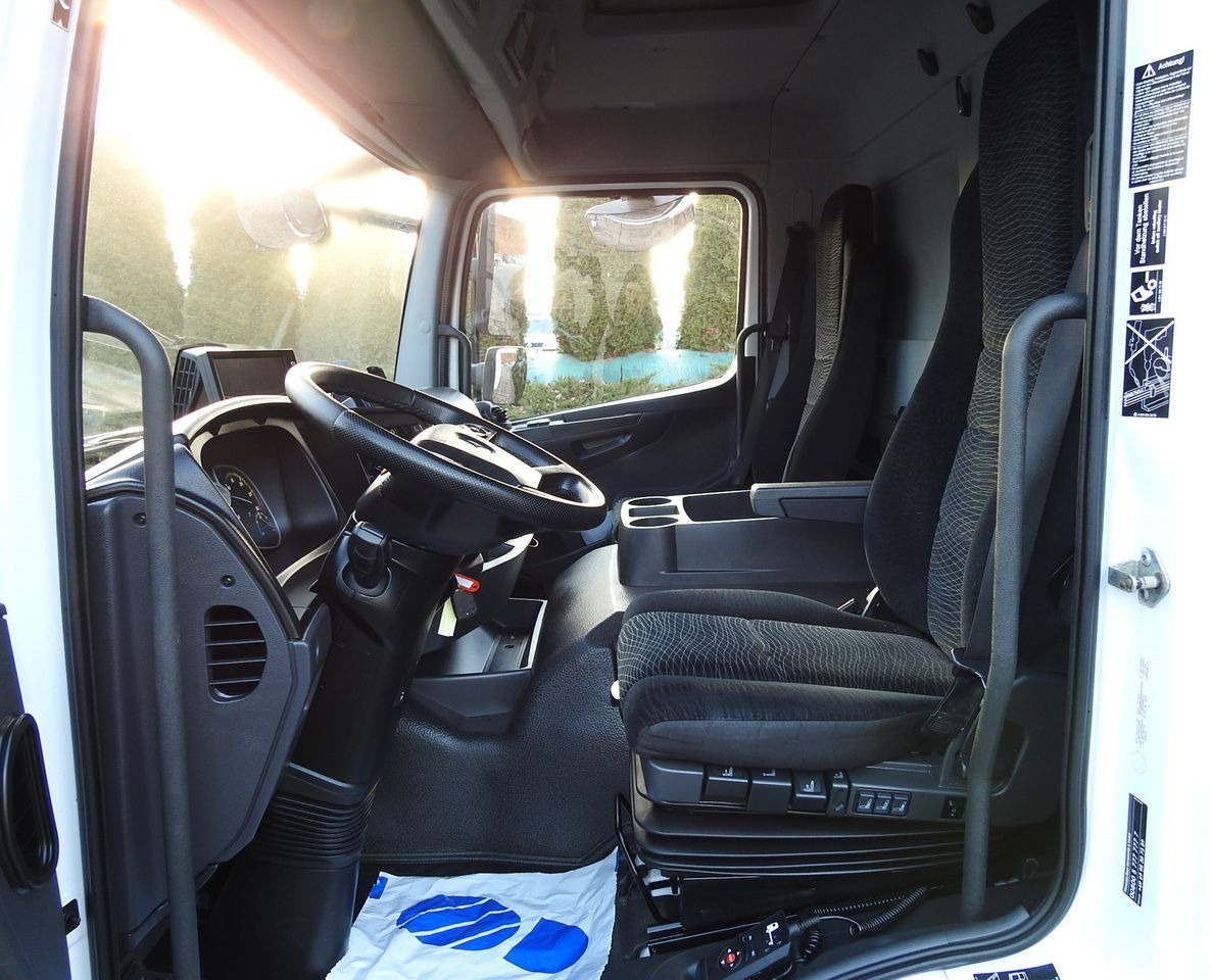 Refrigerator truck MERCEDES ATEGO 12.24 REGRIGERATOR BOX -10*C LIFT 16 PALLETS HEATING FUNCTION WEBASTO CRUISE CONTROL PNEUMATICS AIR CONDITIONING  240HP: picture 41