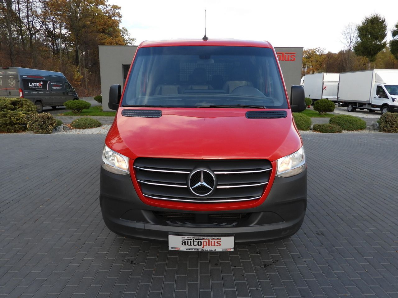MERCEDES SPRINTER 316 STAKE BODY DOUBLE CABIN DOKA 7 SEATS AIR CONDITIONING  160HP - Combi van: picture 5 MERCEDES SPRINTER 316 STAKE BODY DOUBLE CABIN DOKA 7 SEATS AIR CONDITIONING  160HP - Combi van: picture 5