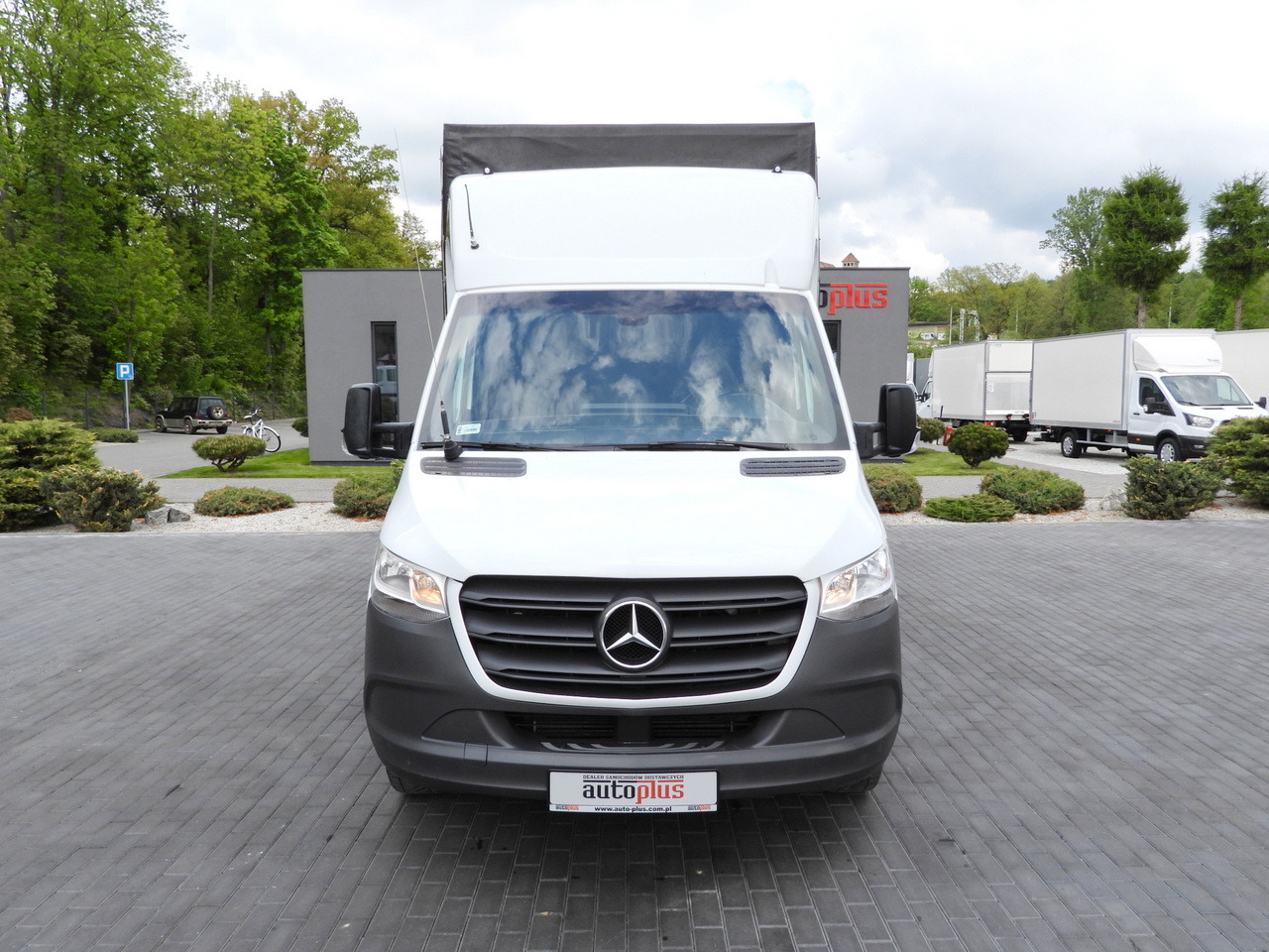 MERCEDES SPRINTER 316 TARPAULIN LIFT 8 PALLETS WEBASTO CRUISE CONTROL AIR CONDITIONING 160HP - Curtain side van: picture 5 MERCEDES SPRINTER 316 TARPAULIN LIFT 8 PALLETS WEBASTO CRUISE CONTROL AIR CONDITIONING 160HP - Curtain side van: picture 5