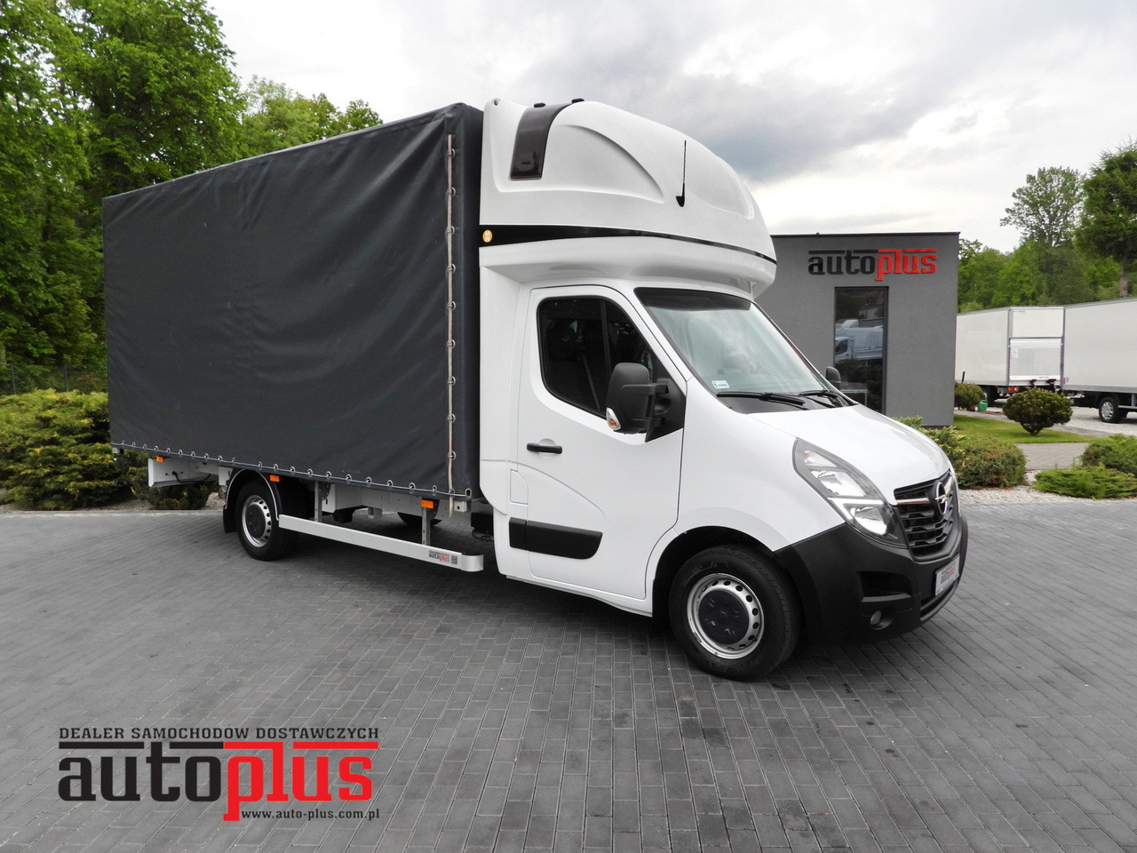 OPEL MOVANO TARPAULIN 10 PALLETS CRUISE CONTROL NAVIGATION LED LIGHTS PNEUMATICS AIR CONDITIONING 165HP - Curtain side van: picture 1 OPEL MOVANO TARPAULIN 10 PALLETS CRUISE CONTROL NAVIGATION LED LIGHTS PNEUMATICS AIR CONDITIONING 165HP - Curtain side van: picture 1