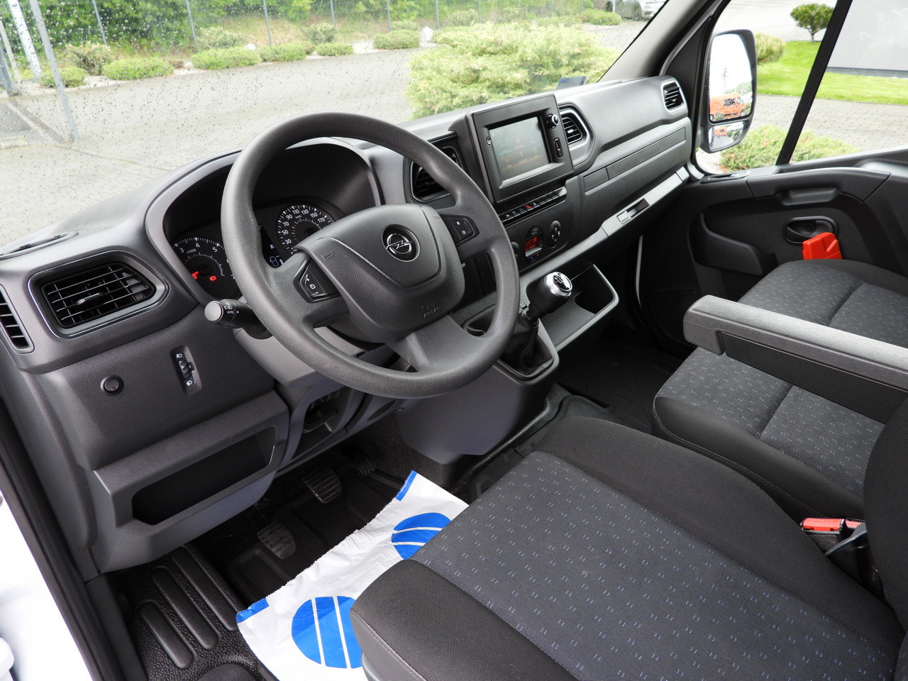 OPEL MOVANO TARPAULIN 10 PALLETS CRUISE CONTROL NAVIGATION LED LIGHTS PNEUMATICS AIR CONDITIONING 165HP - Curtain side van: picture 2 OPEL MOVANO TARPAULIN 10 PALLETS CRUISE CONTROL NAVIGATION LED LIGHTS PNEUMATICS AIR CONDITIONING 165HP - Curtain side van: picture 2