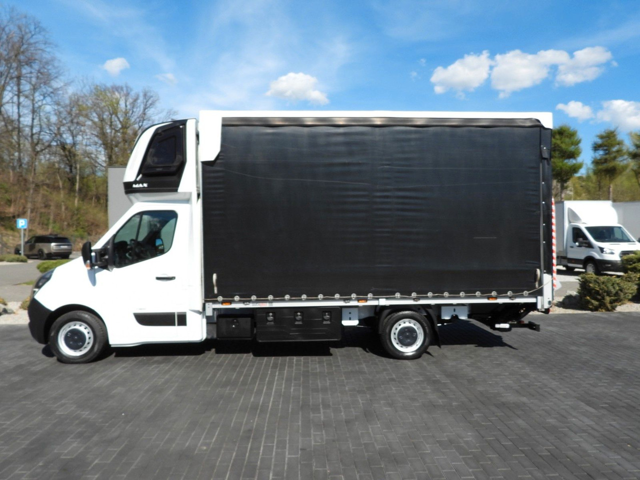 Lease a  Opel MOVANO  PRITSCHE PLANE AUFZUG 9 PALETTEN WEBASTO Opel MOVANO  PRITSCHE PLANE AUFZUG 9 PALETTEN WEBASTO: picture 9