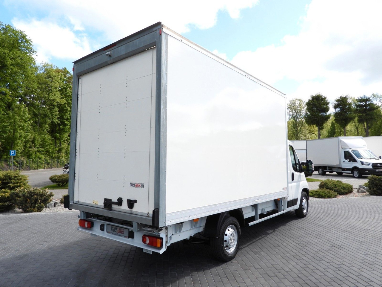 Peugeot BOXER KOFFER 8 PALETTEN TEMPOMAT KLIMAANLAGE Peugeot BOXER KOFFER 8 PALETTEN TEMPOMAT KLIMAANLAGE - Box van: picture 3 Peugeot BOXER KOFFER 8 PALETTEN TEMPOMAT KLIMAANLAGE Peugeot BOXER KOFFER 8 PALETTEN TEMPOMAT KLIMAANLAGE - Box van: picture 3